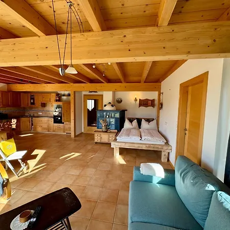Gipfelruhe-ganzes Mit Sauna, Garten & Spielzimmer- Nyaraló *