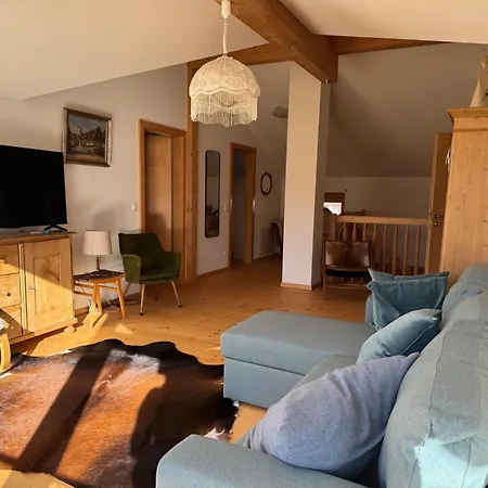 Gipfelruhe-ganzes Mit Sauna, Garten & Spielzimmer- Nyaraló Ramsau am Dachstein
