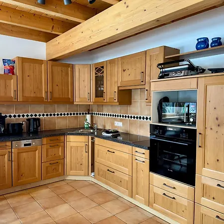 Gipfelruhe-ganzes Mit Sauna, Garten&spielzimmer- Ferienhaus *