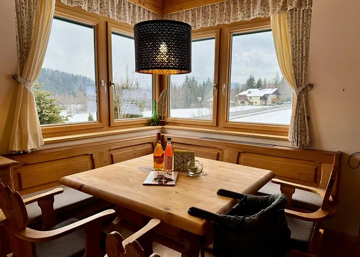 Gipfelruhe-ganzes Mit Sauna, Garten & Spielzimmer- Villa *