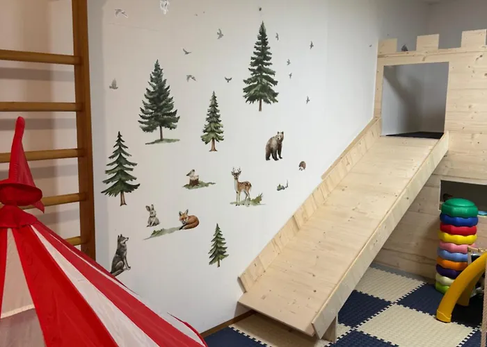 فيلة Gipfelruhe-ganzes Mit Sauna, Garten & Spielzimmer-